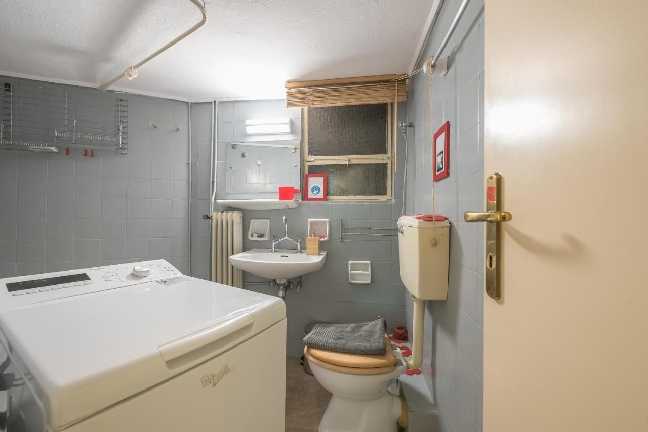 Glyfada Apartment